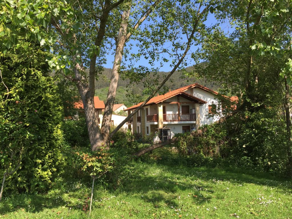 Apartamentos Rurales La Fuente Pesués Εξωτερικό φωτογραφία